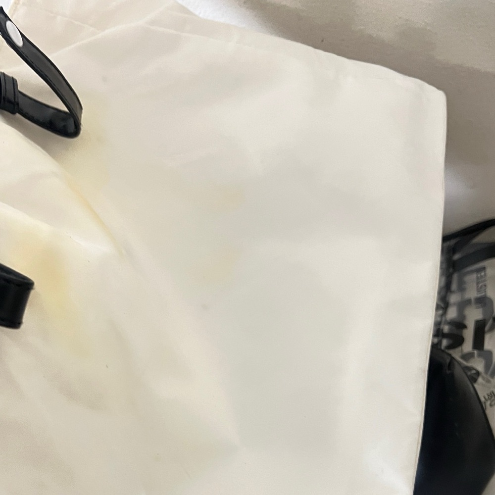 Unlimited Logo Detailed And Detachable Interior PVC Tote. Black - Picture 13 of 15